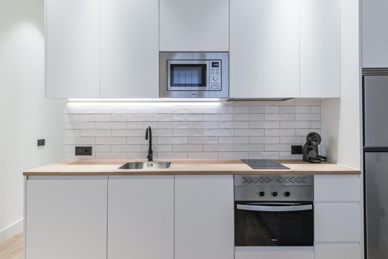 Apartament Jes B Close To Bernabeu Stadium Madrid Dış mekan fotoğraf